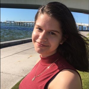 Meet your Posher, Daniela